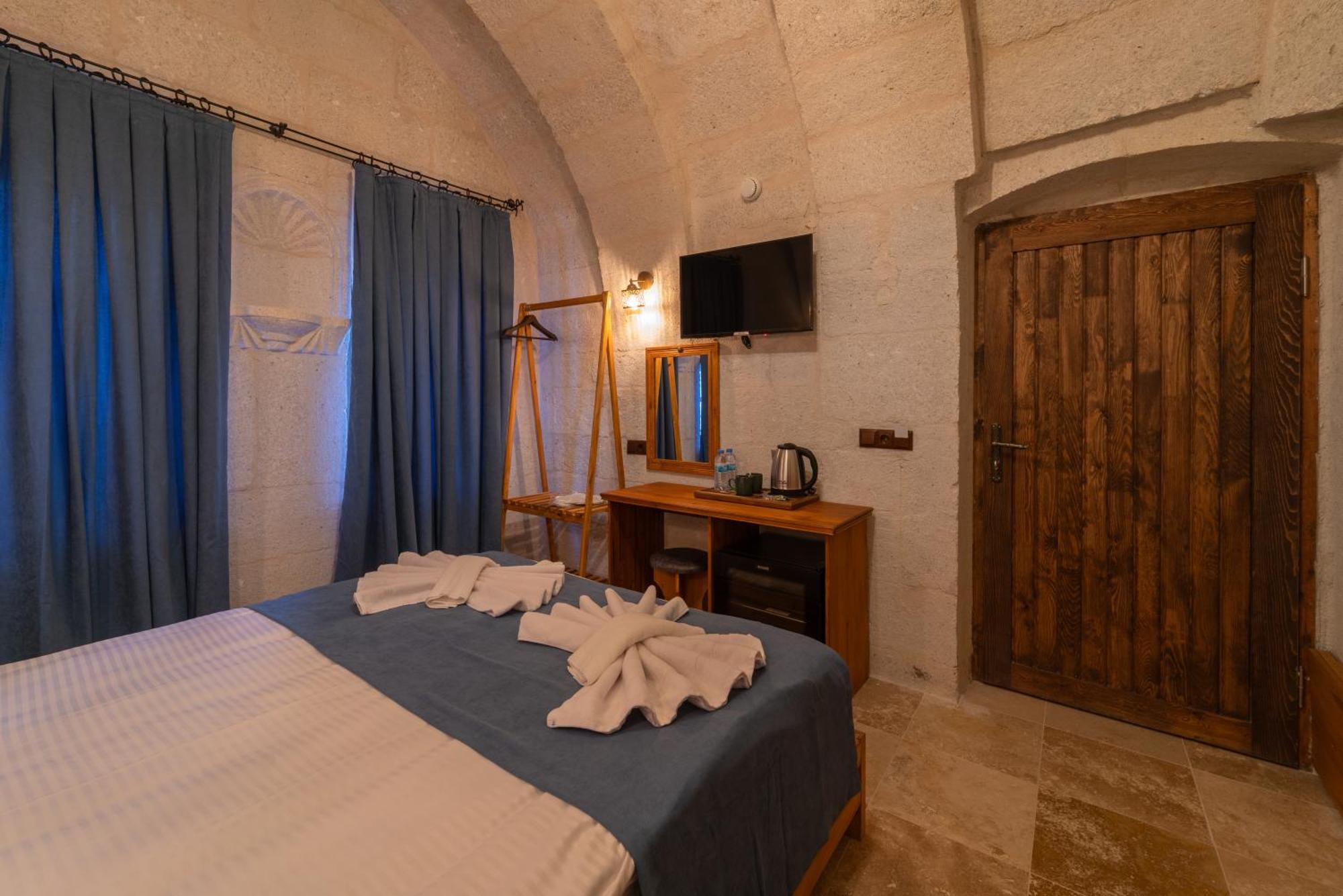 Goereme Escape Cave Suites Ngoại thất bức ảnh