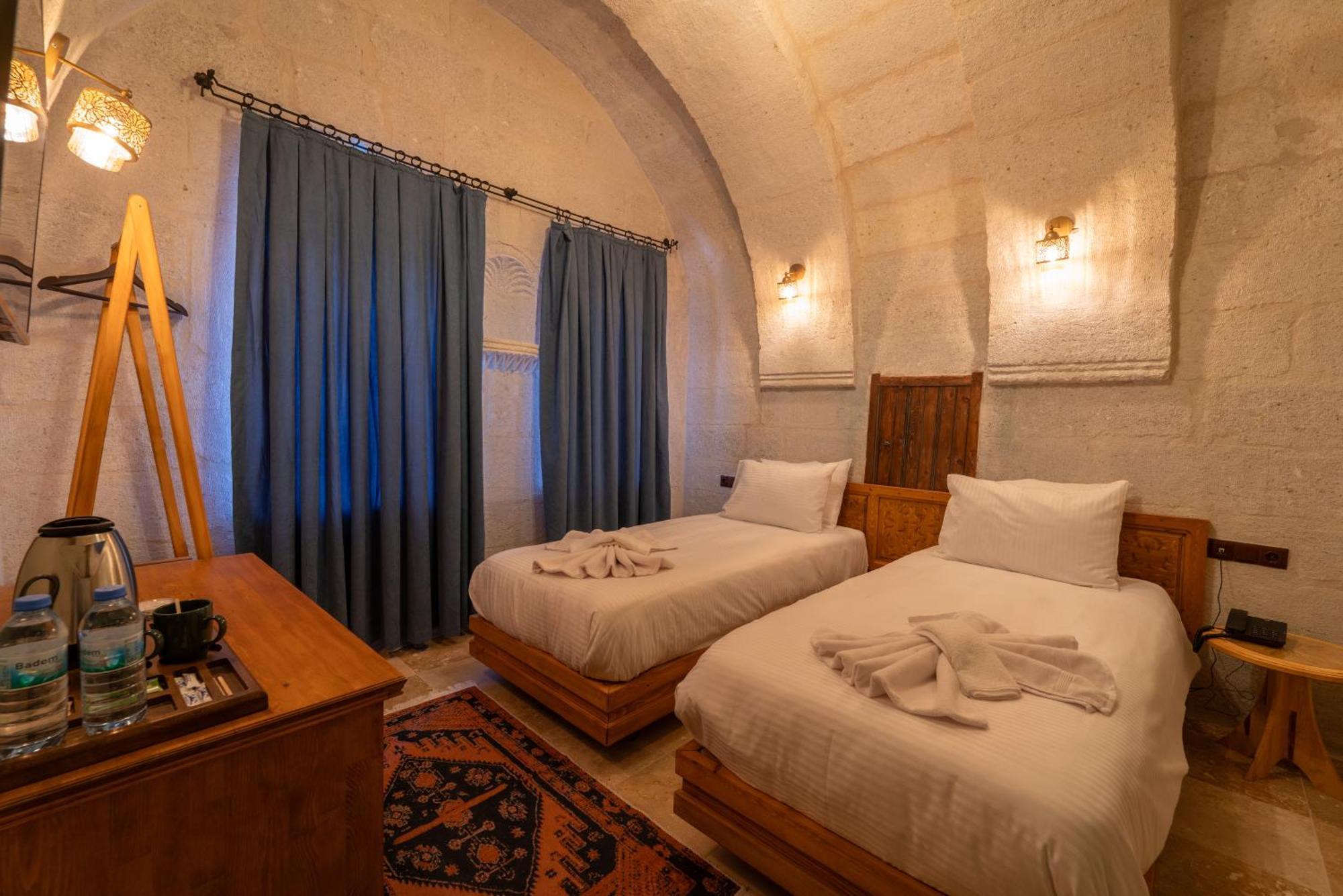 Goereme Escape Cave Suites Ngoại thất bức ảnh