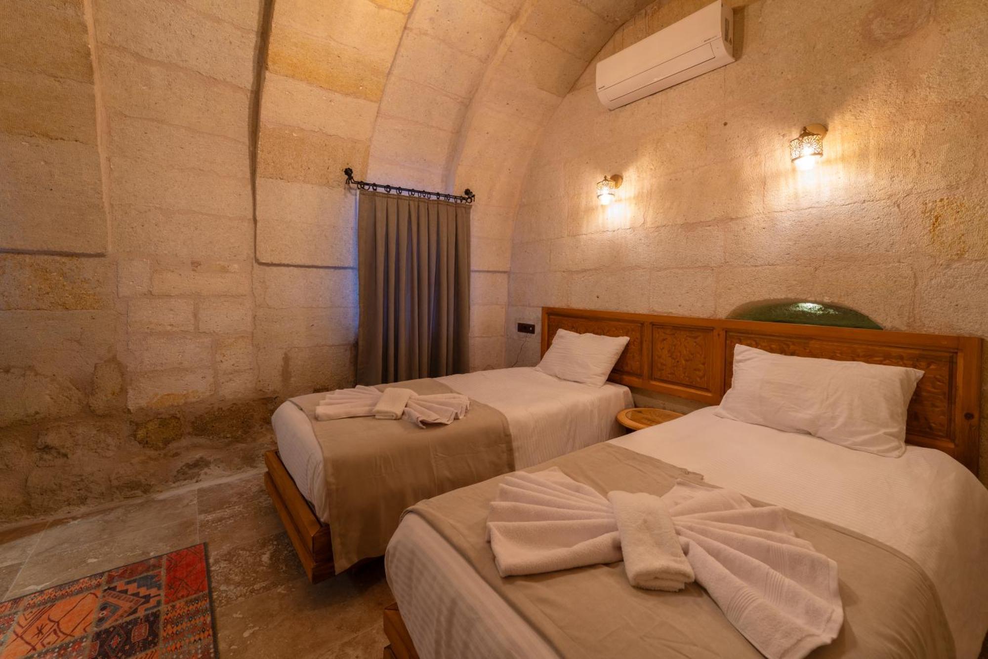 Goereme Escape Cave Suites Ngoại thất bức ảnh