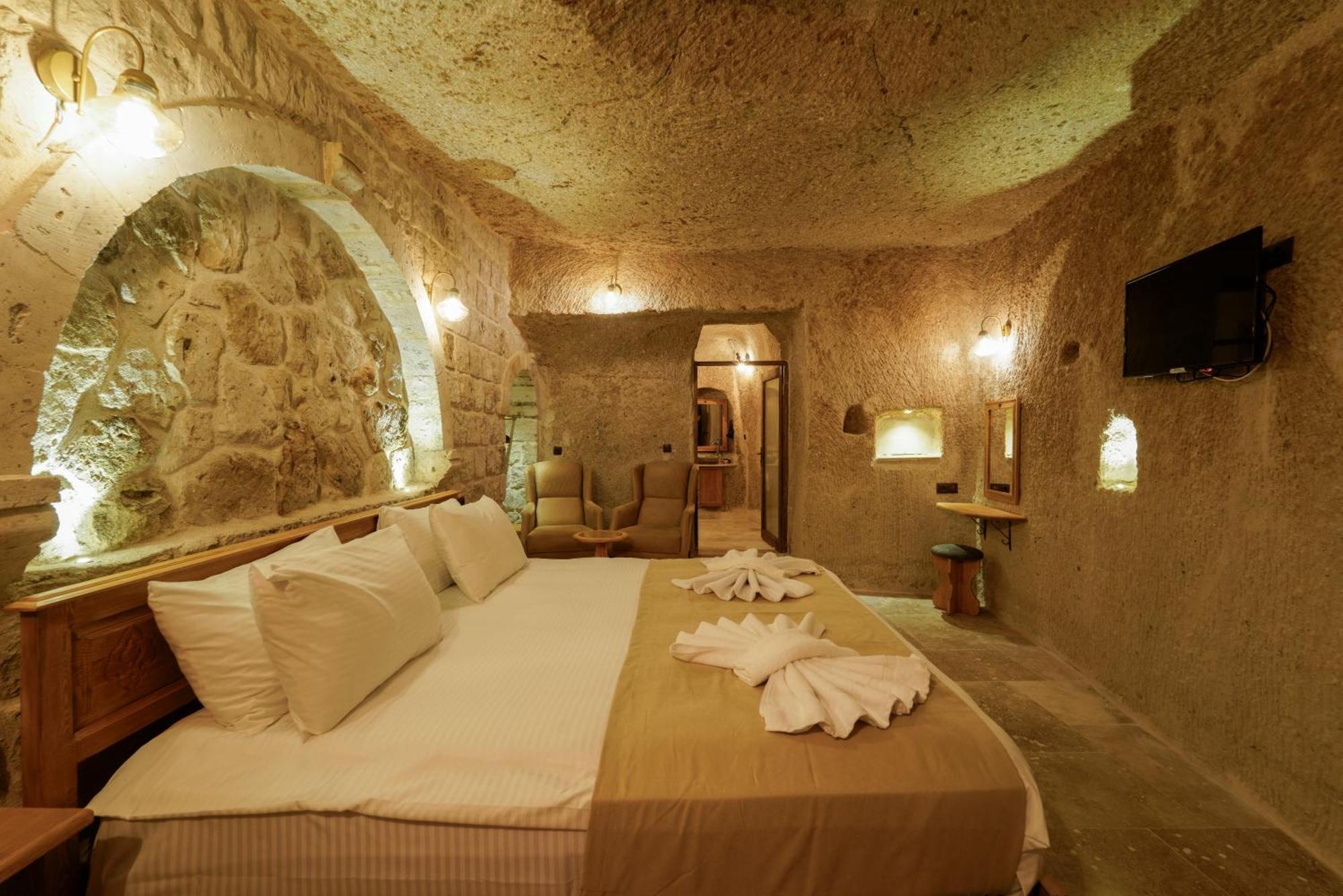 Goereme Escape Cave Suites Ngoại thất bức ảnh
