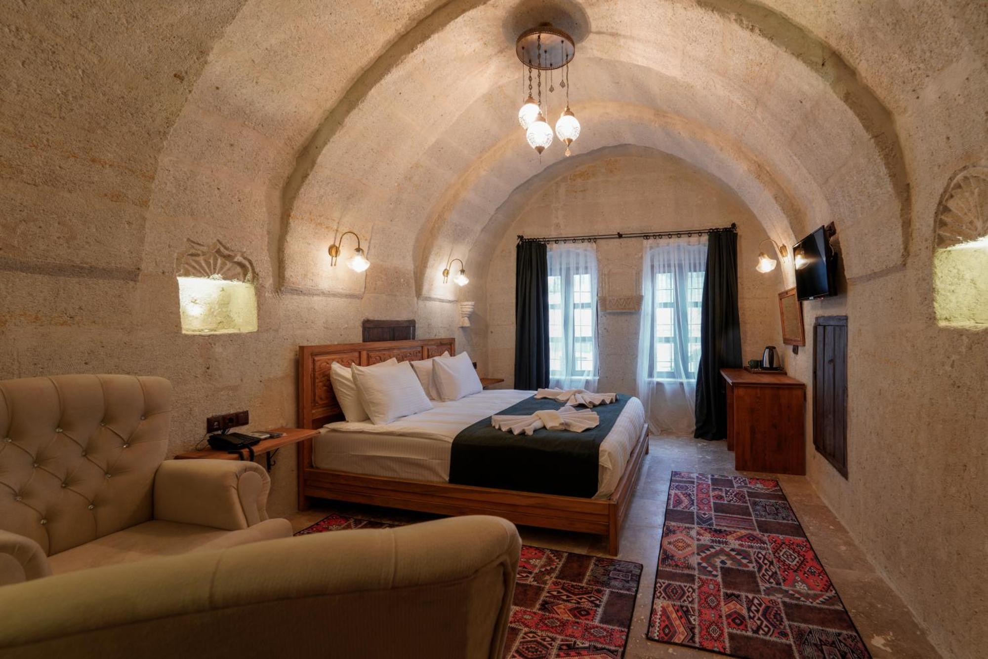 Goereme Escape Cave Suites Ngoại thất bức ảnh