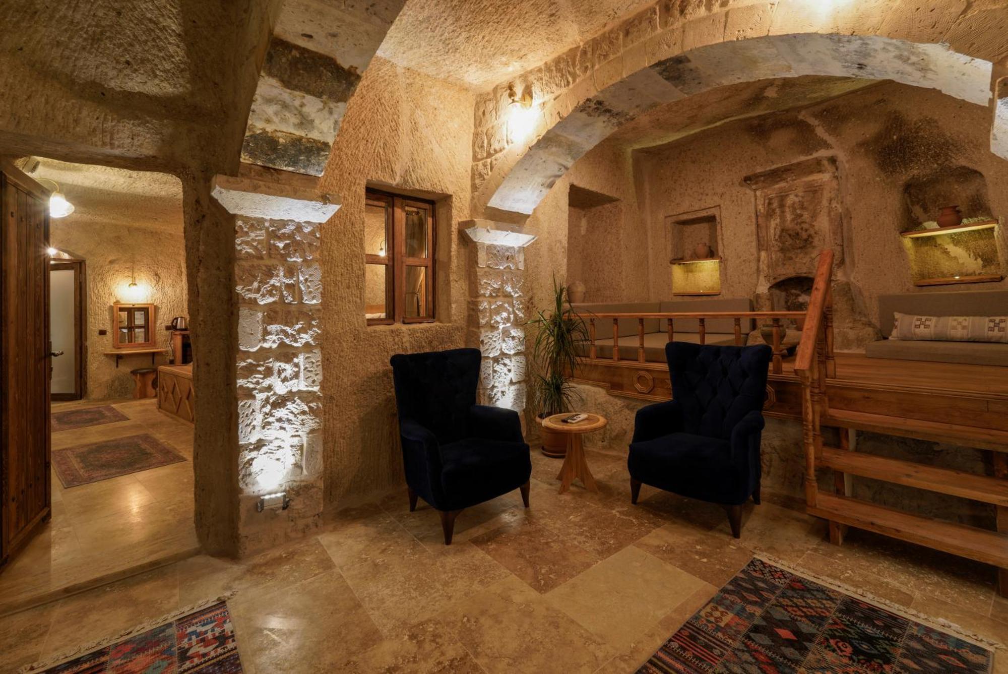 Goereme Escape Cave Suites Ngoại thất bức ảnh