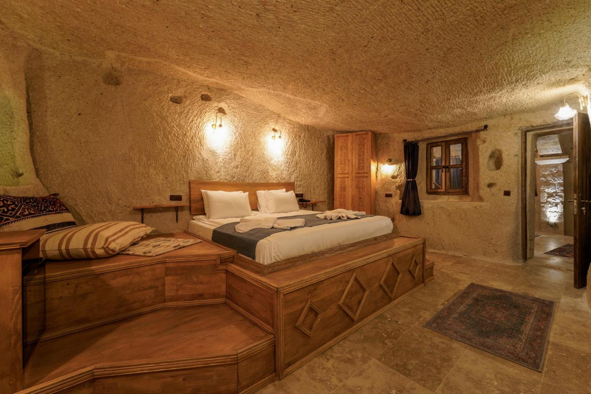 Goereme Escape Cave Suites Ngoại thất bức ảnh