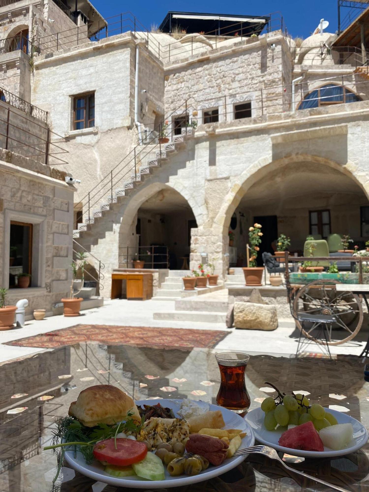 Goereme Escape Cave Suites Ngoại thất bức ảnh