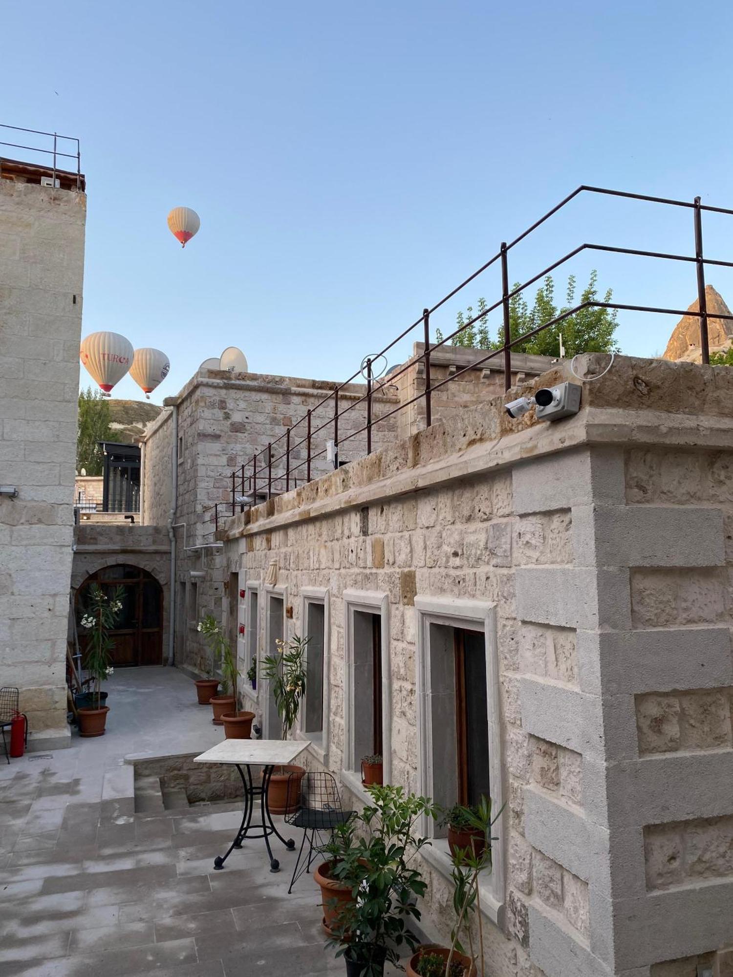 Goereme Escape Cave Suites Ngoại thất bức ảnh