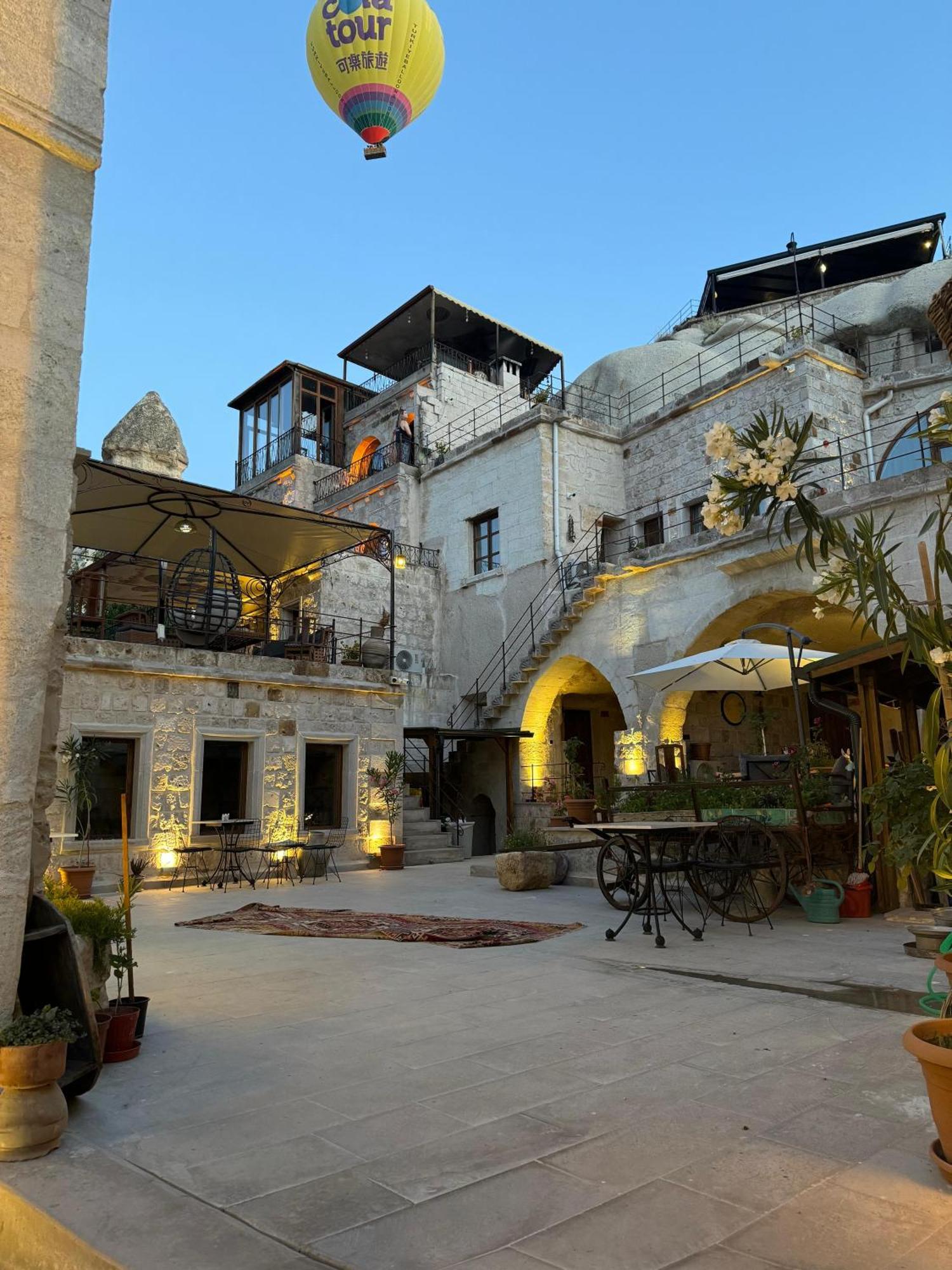 Goereme Escape Cave Suites Ngoại thất bức ảnh