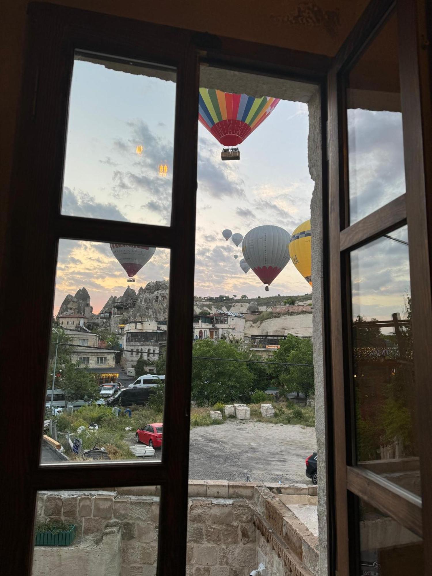 Goereme Escape Cave Suites Ngoại thất bức ảnh